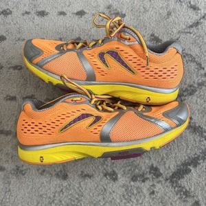 Newton Gravity 4‎ IV Running Shoes Orange Pink Silver Ladies Women's Size 8 Nice